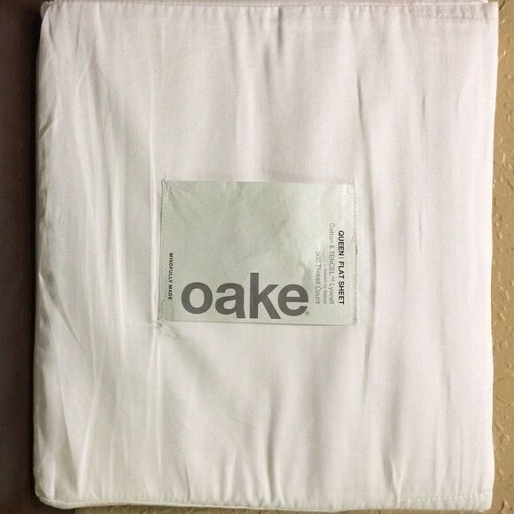 Oake Cotton Tencel Solid 300-Thread Ivory Queen Flat Sheet - Picture 2 of 2